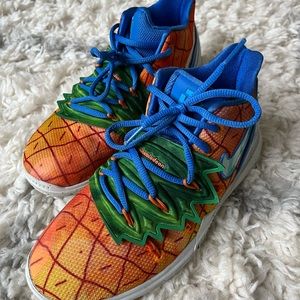 Kyrie 5 “Pineapple House” Youth Basketball Shoes